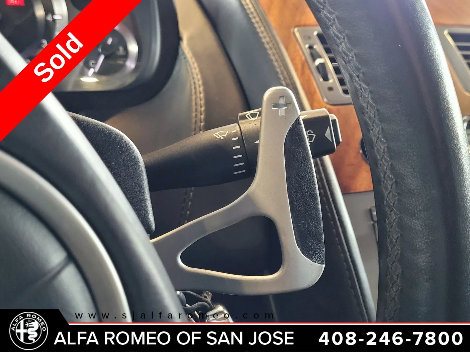 Used 2005 White Aston Martin Base image 17