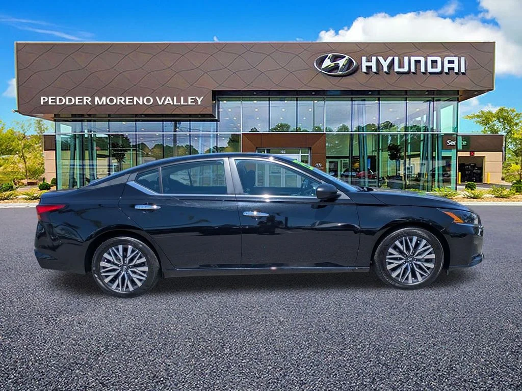 Used 2025 Nissan Altima SV with VIN 1N4BL4DV7SN403868 for sale in Moreno Valley, CA