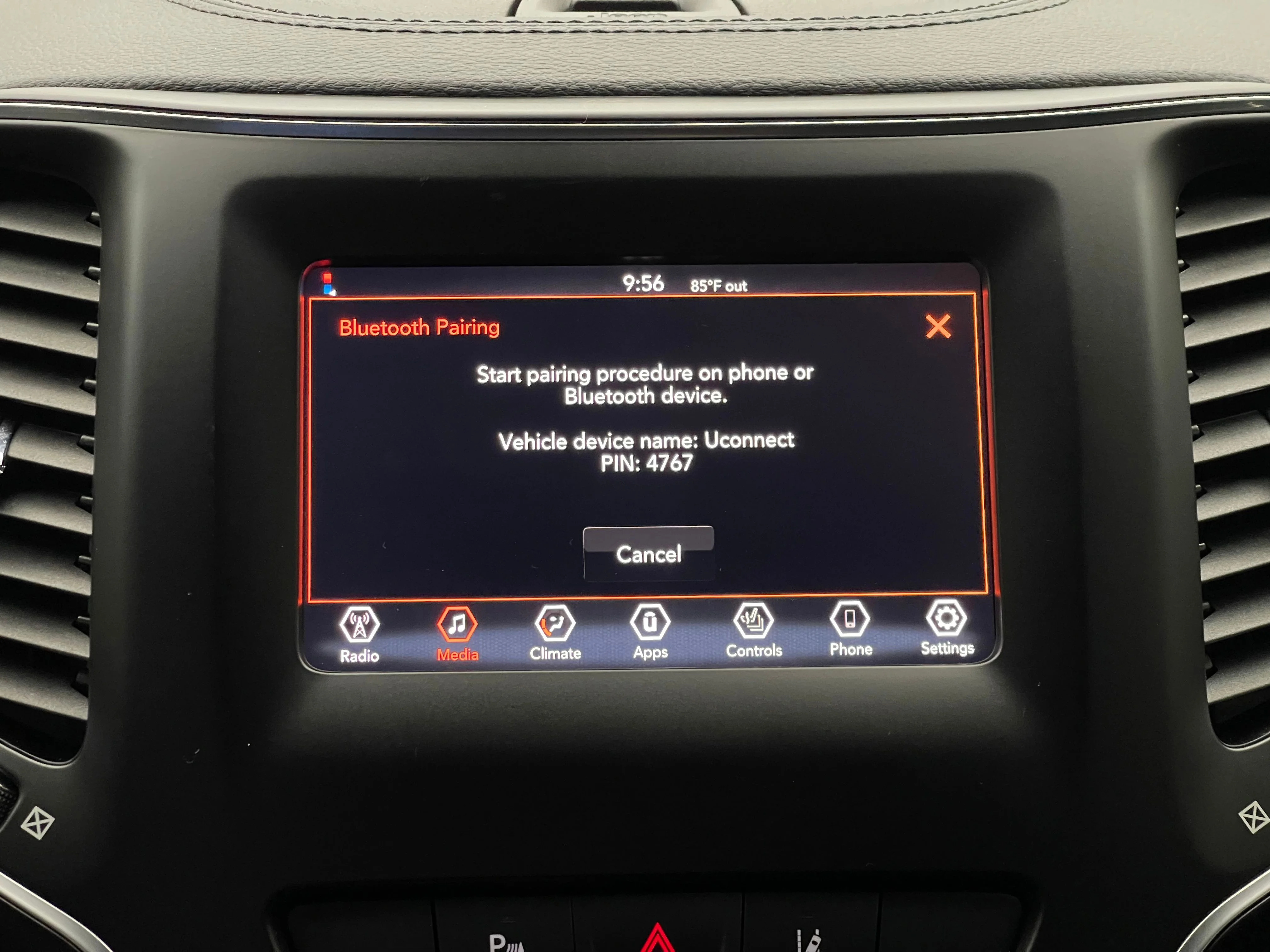 Used 2021 Velvet Red Pearlcoat Jeep Latitude Plus image 23