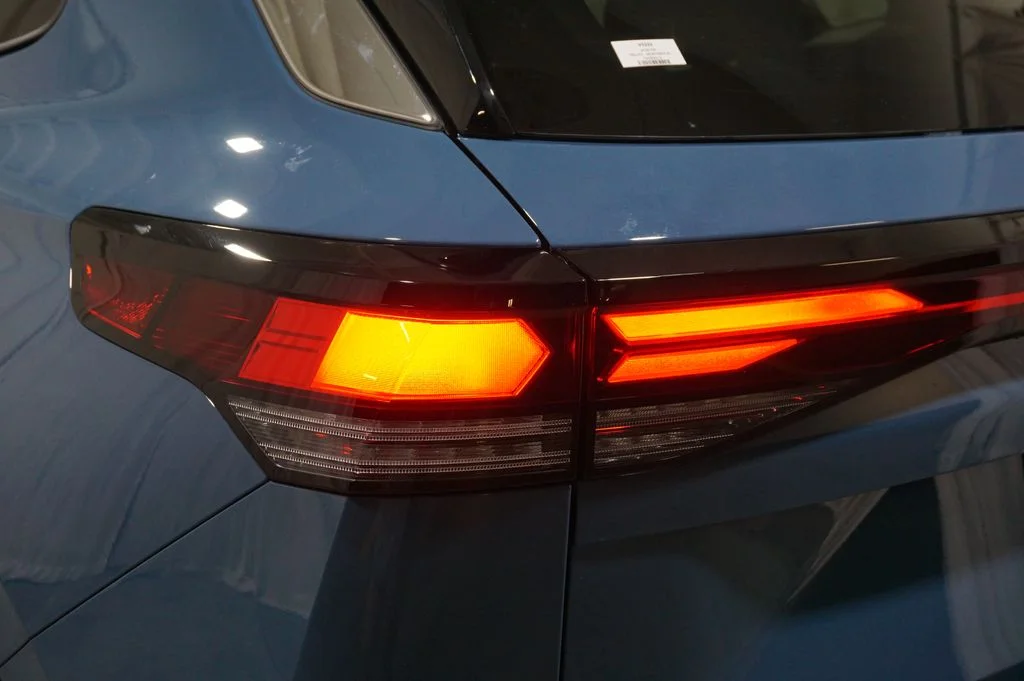 New 2026 Blue Volkswagen 2.0T SE image 30