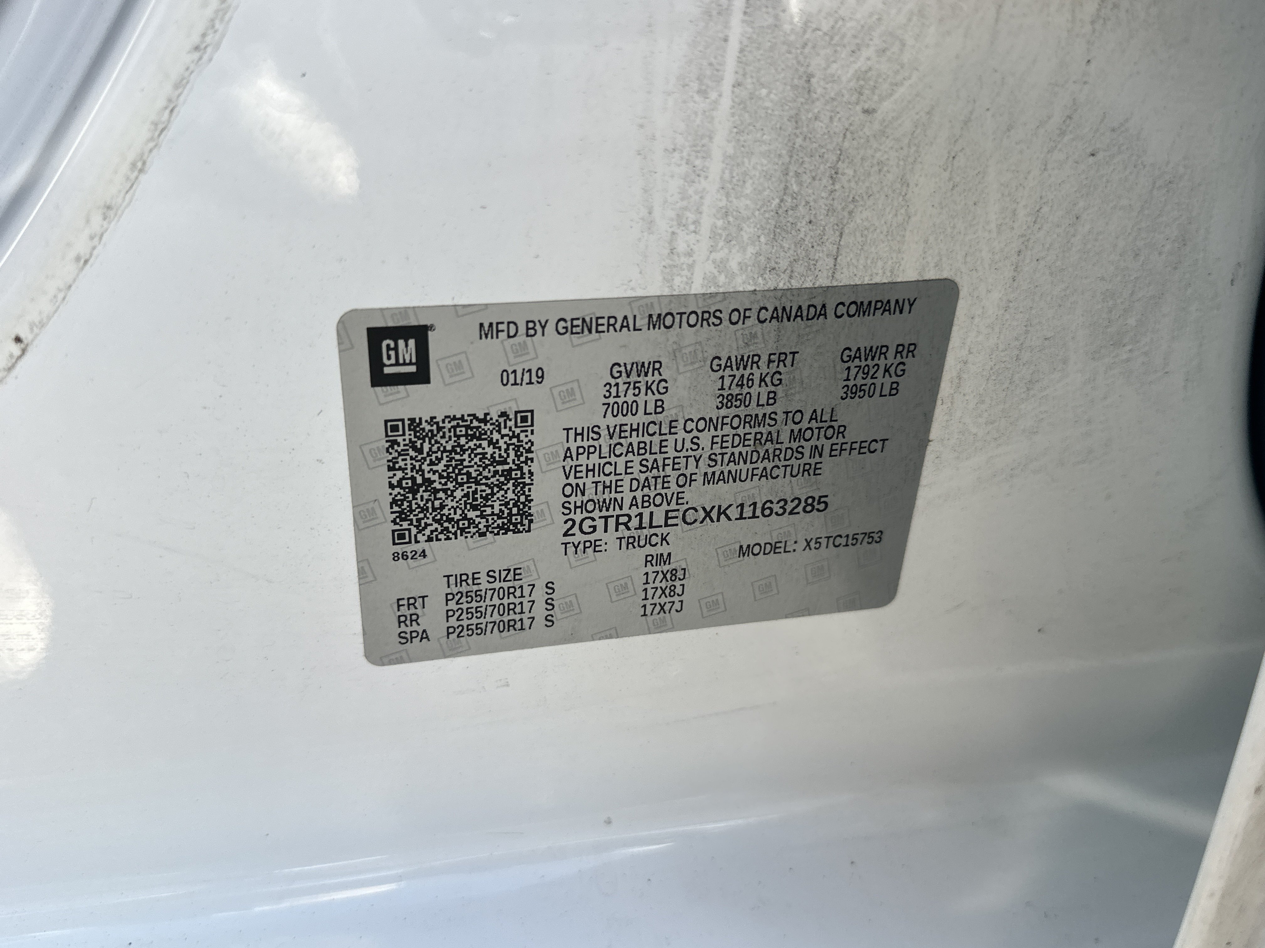 Used 2019 Summit White GMC DBL CAB 2WD image 27