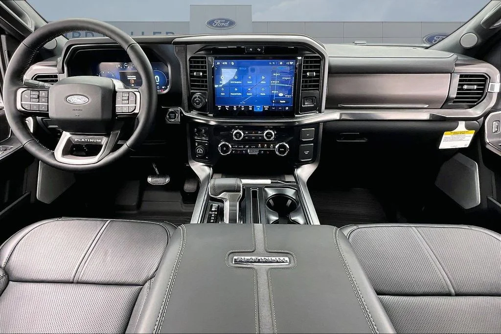 New 2026 Star White Metallic Tri-Coat Ford Platinum® image 5