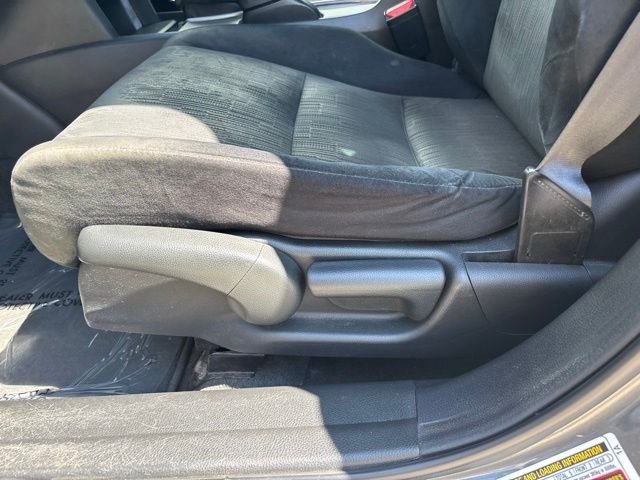 Used 2011 Gray Honda LX image 13
