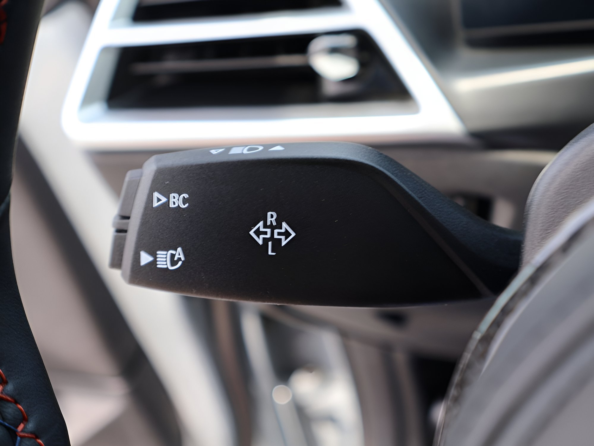 Used 2026 Brooklyn Gray Metallic BMW Competition image 30