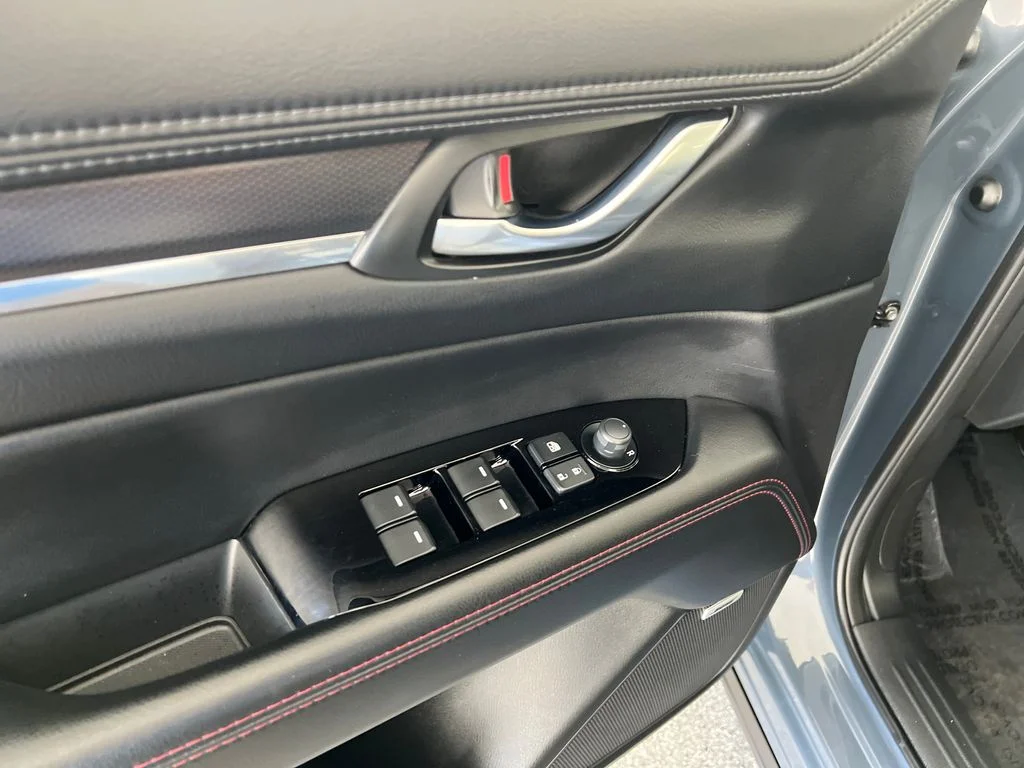 Used 2025 Gray Mazda 2.5 S Carbon Edition image 13