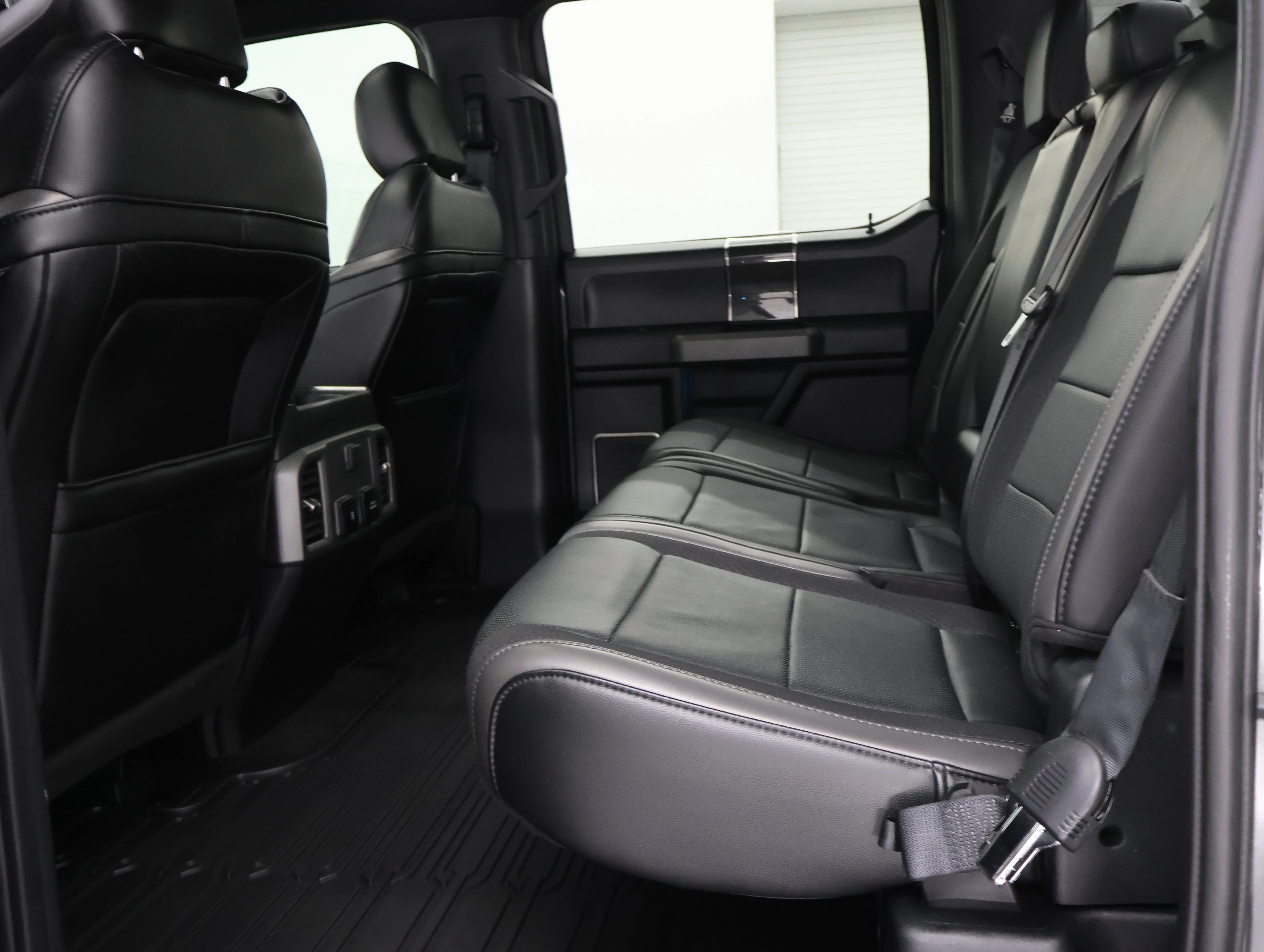 Used 2019 Magnetic Metallic Ford Raptor image 9