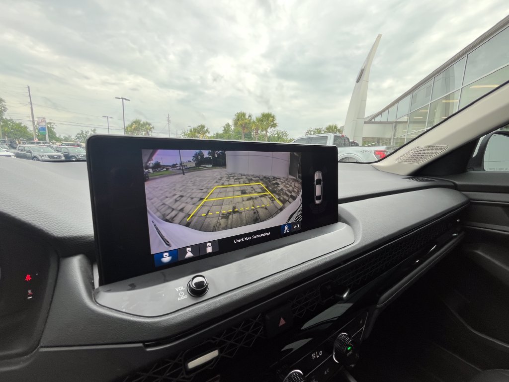 Used 2025 Platinum White Honda EX-L image 22