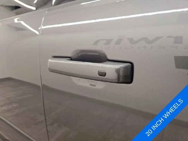 New 2027 Carbonized Gray Metallic Ford F-250® XLT image 10