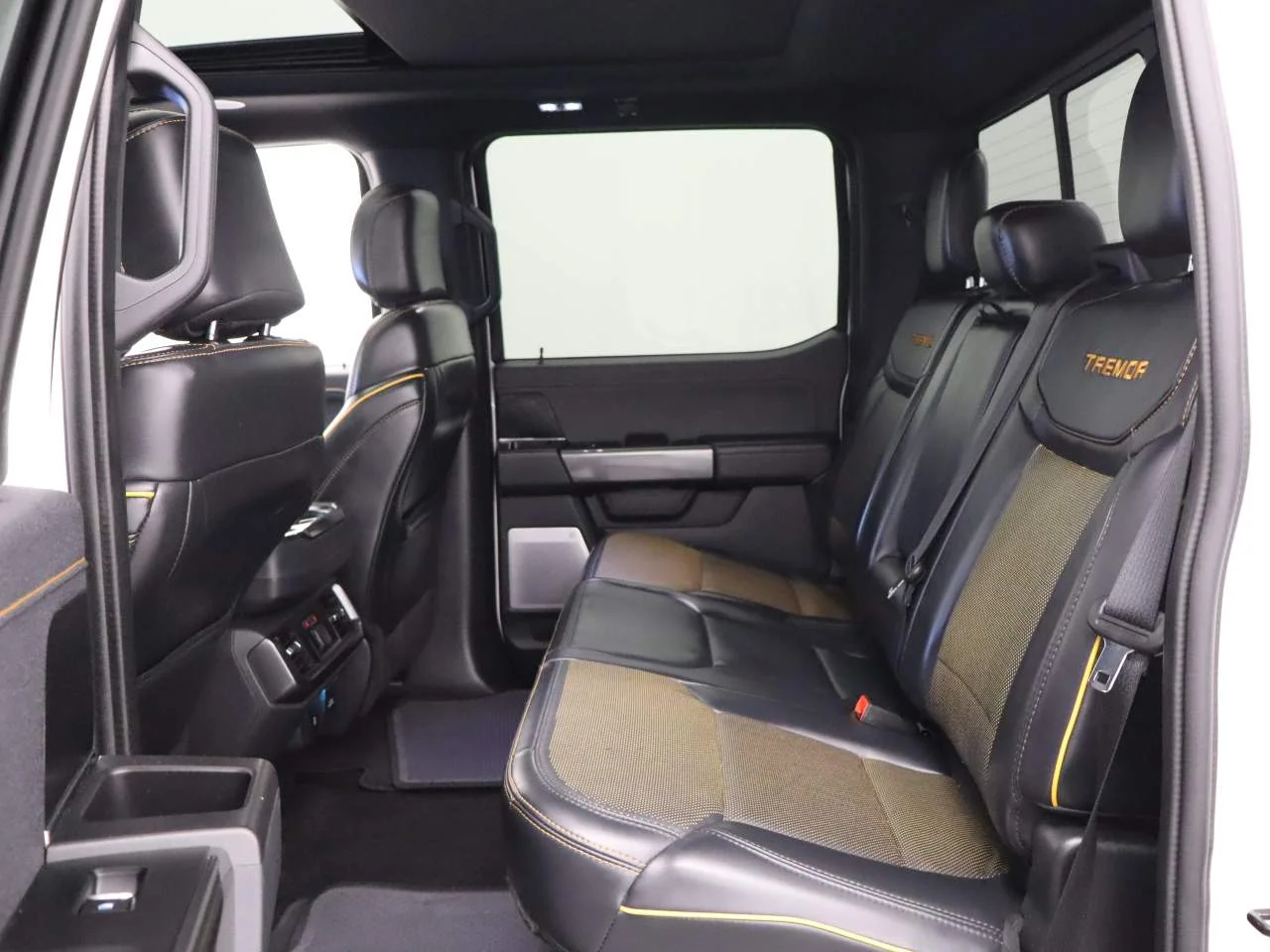 Certified Used 2023 Oxford White Ford Tremor Crew Cab image 18