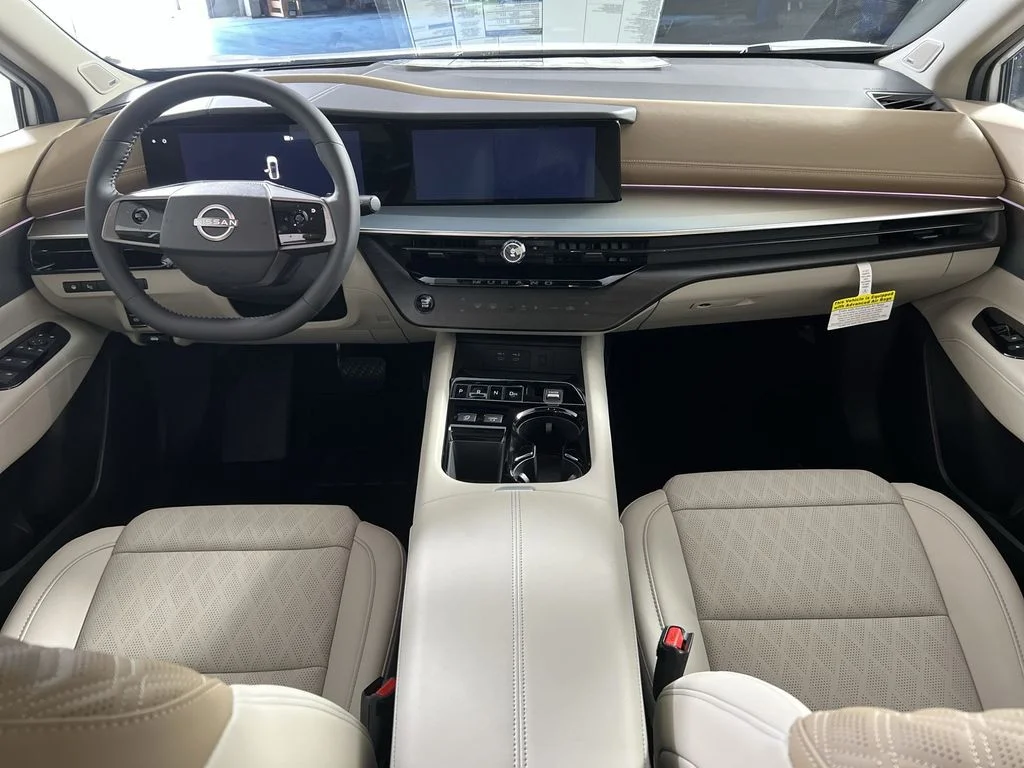 New 2026 White Nissan Platinum image 23