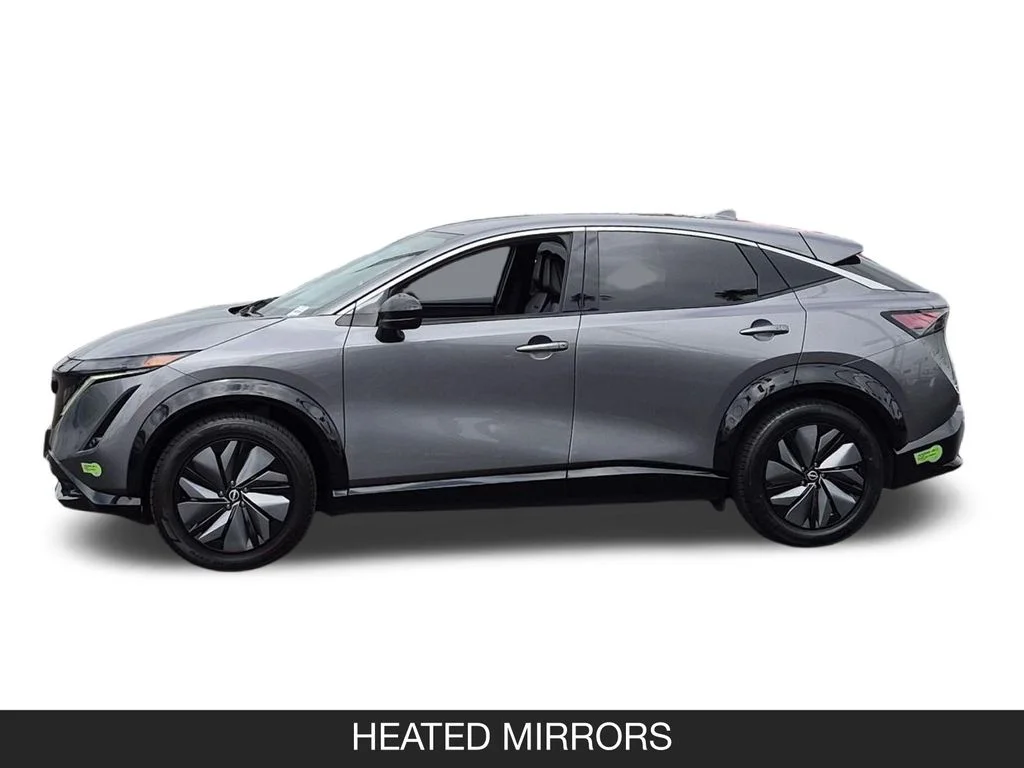 Used 2023 Gray Nissan ENGAGE image 5