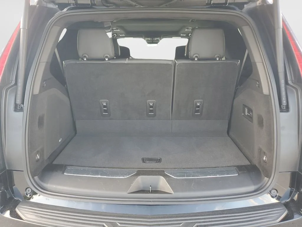 Used 2022 Black Raven Cadillac Sport Platinum image 12