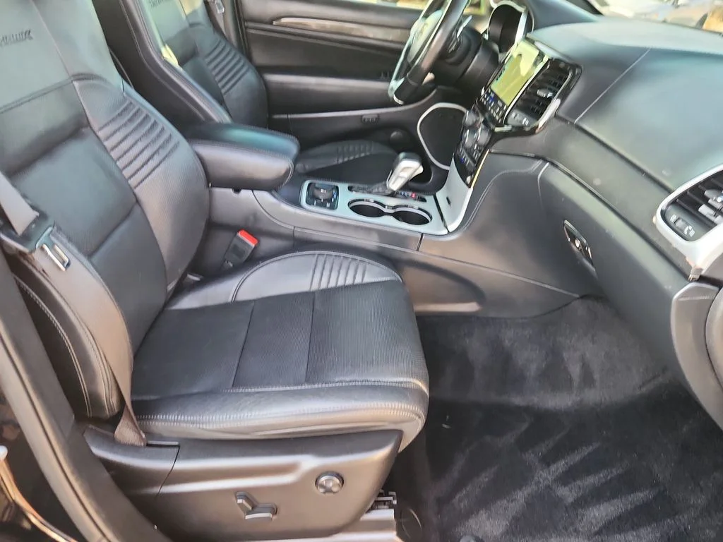 Used 2021 Black Jeep Trackhawk image 15