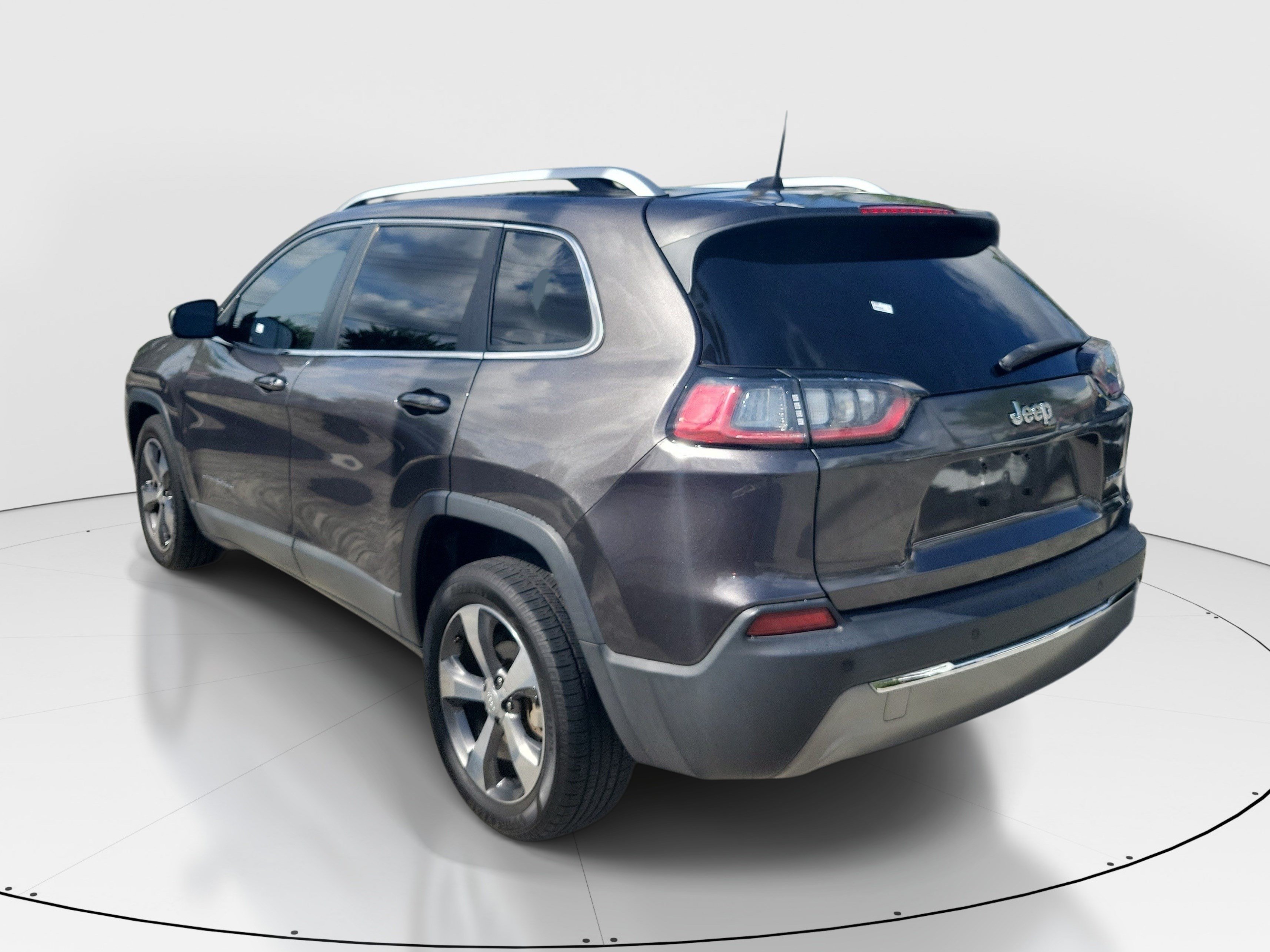 Used 2019 Granite Crystal Metallic Clearcoat Jeep Limited image 5
