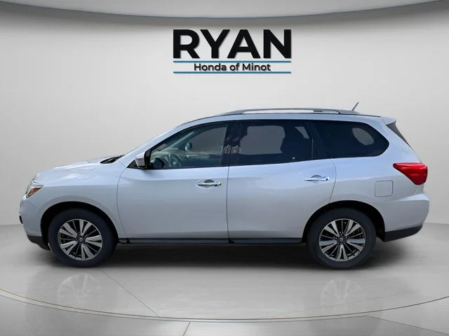 Used 2018 Brilliant Silver Nissan SV image 7