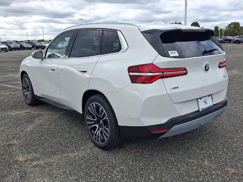 New 2026 Alpine White BMW 30 xDrive image 3