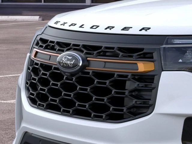New 2026 Star White Metallic Tri-Coat Ford Tremor image 48