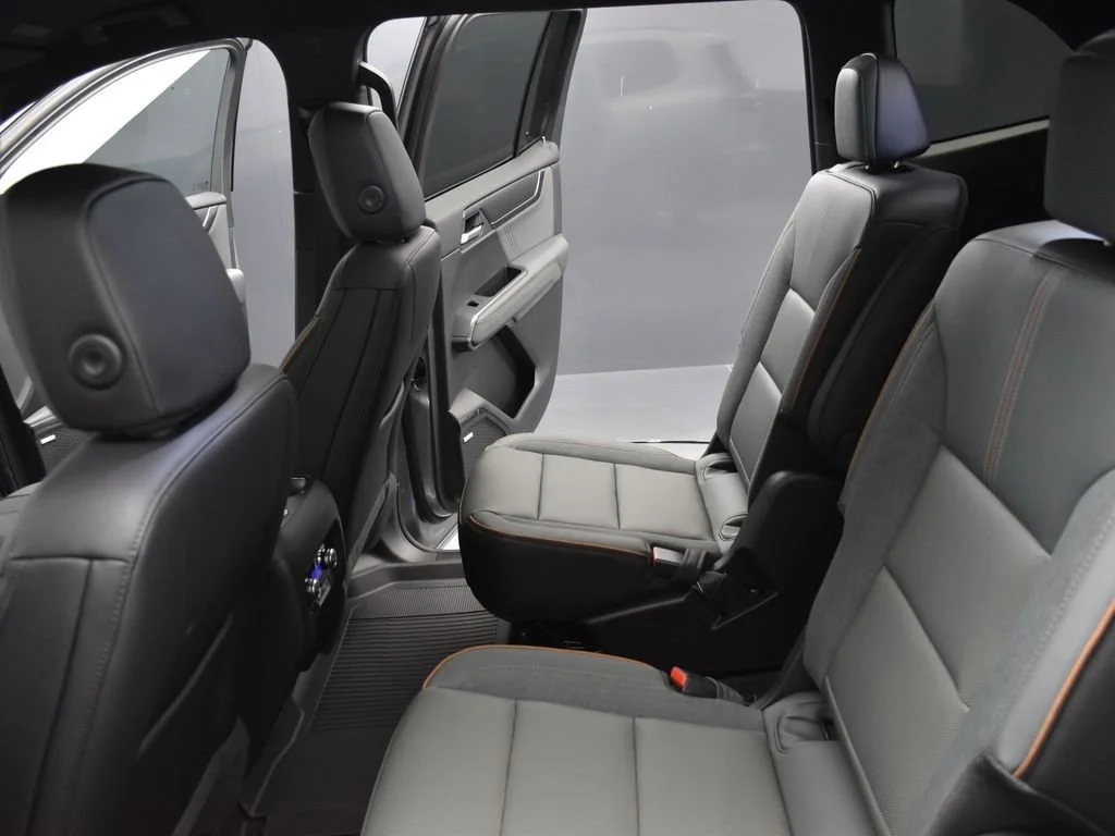 2026 GMC Acadia AT4 - Photo 22