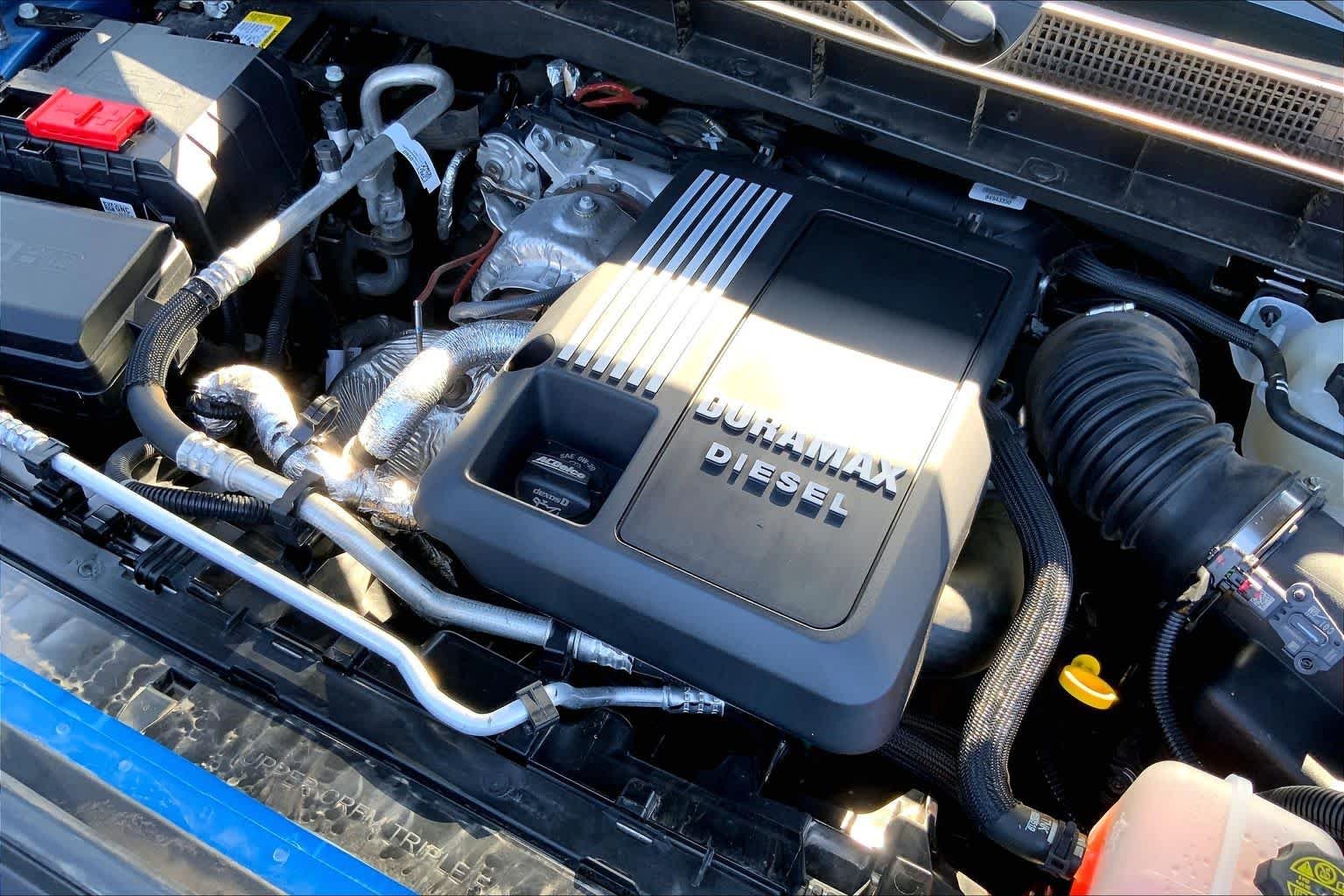 Used 2024 Dynamic Blue Metallic GMC AT4 image 33