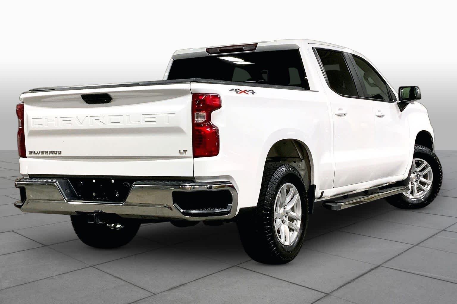 Used 2021 Summit White Chevrolet LT image 13