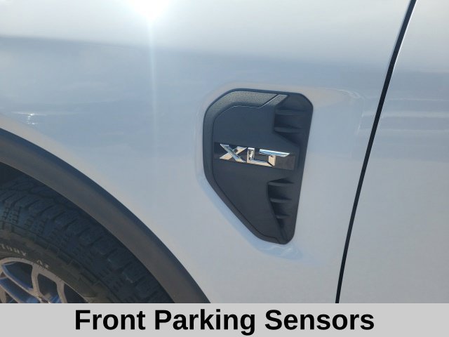 New 2026 Oxford White Ford XLT image 7