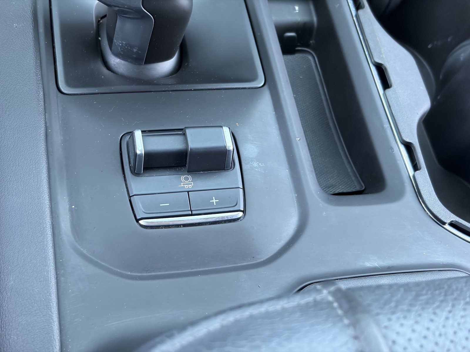 Used 2025 Sterling Metallic GMC Denali image 21