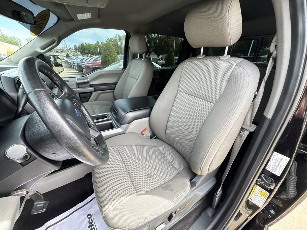 Used 2020 Black Ford XLT image 21