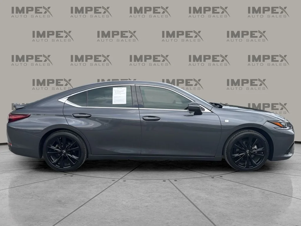 Used 2024 Gray Lexus 300h F SPORT Handling image 6
