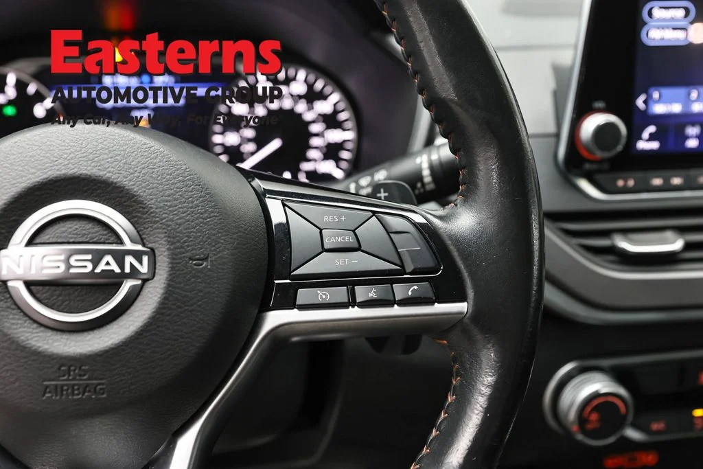 Used 2023 Blue Nissan 2.5 SR image 16