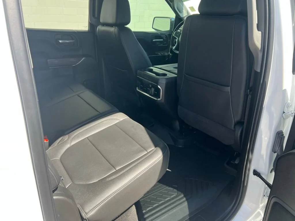 Used 2022 Summit White Chevrolet LTZ image 25