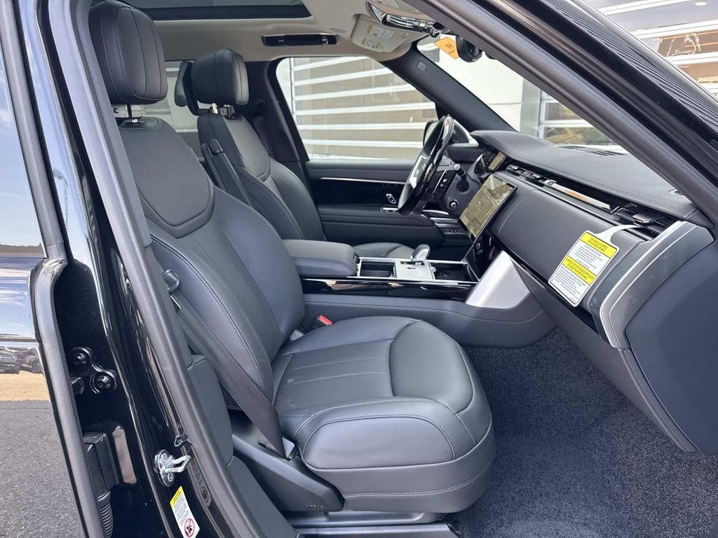 2026 Land Rover Range Rover SE - Photo 10