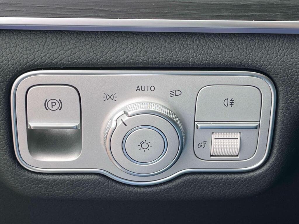 New 2026 Selenite Grey Metallic Mercedes-Benz GLE 350 image 35