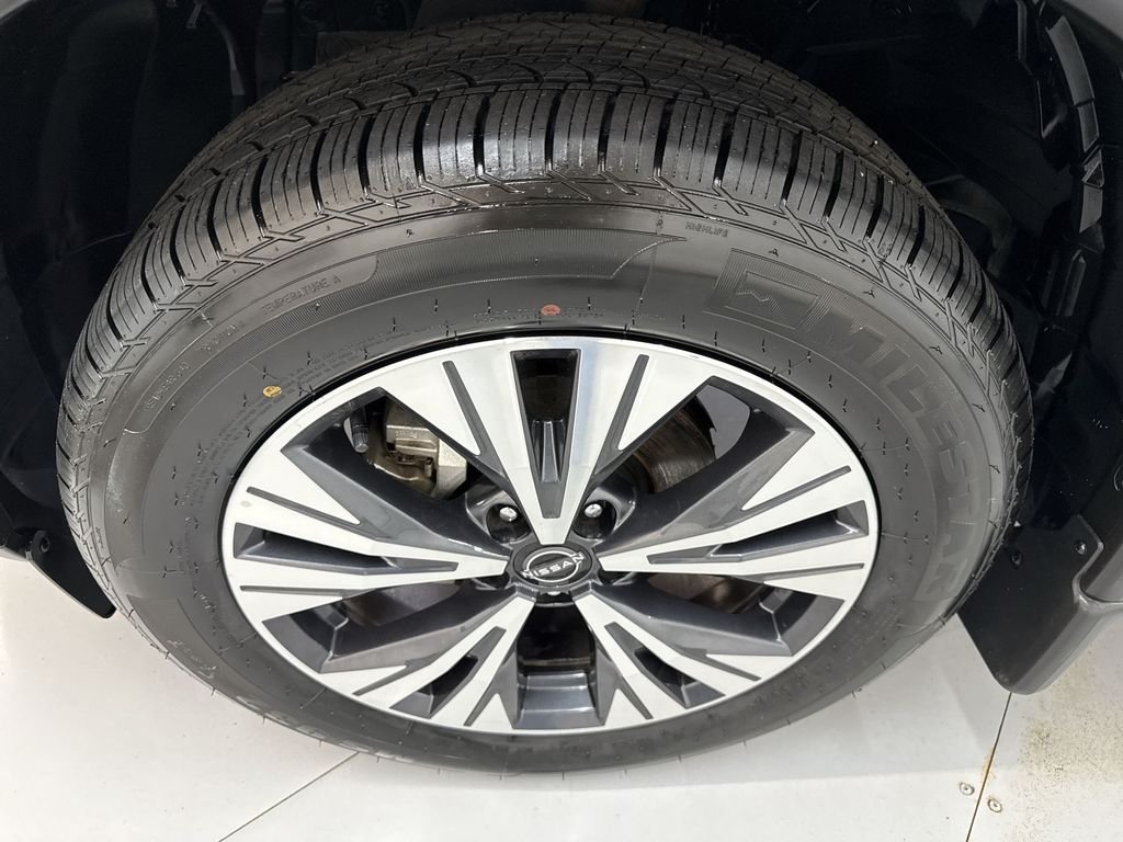 Used 2023 Super Black Nissan SV image 30