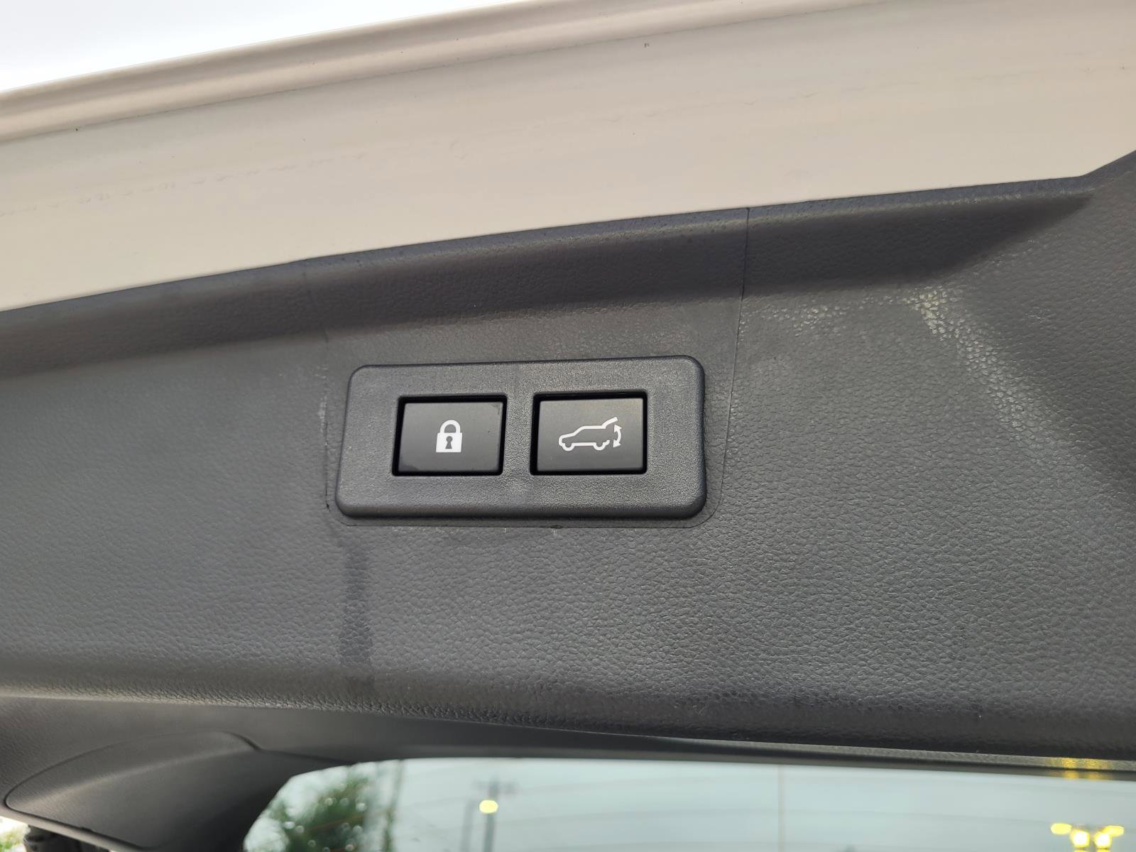 Certified Used 2025 Crystal White Pearl Subaru Premium image 20