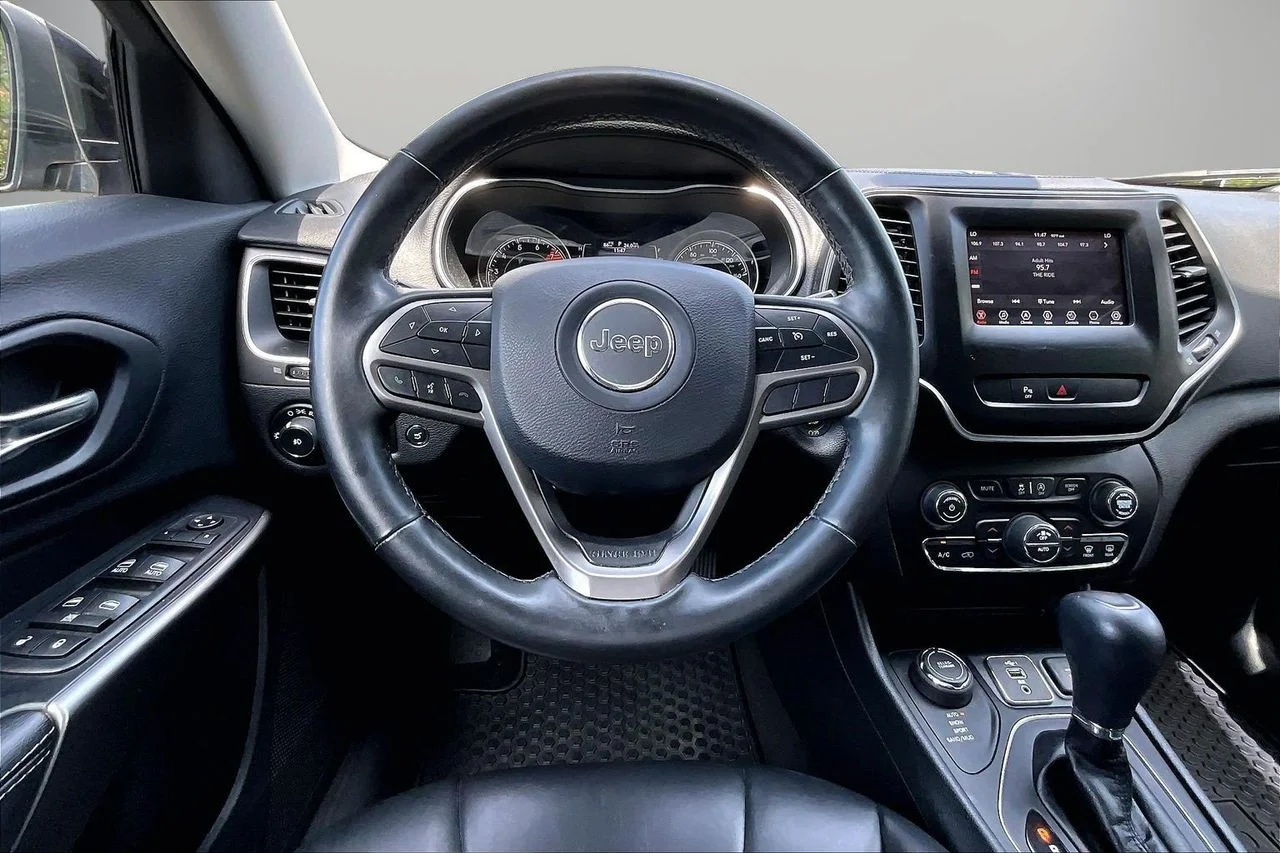 Certified Used 2019 Black Jeep Latitude Plus image 11