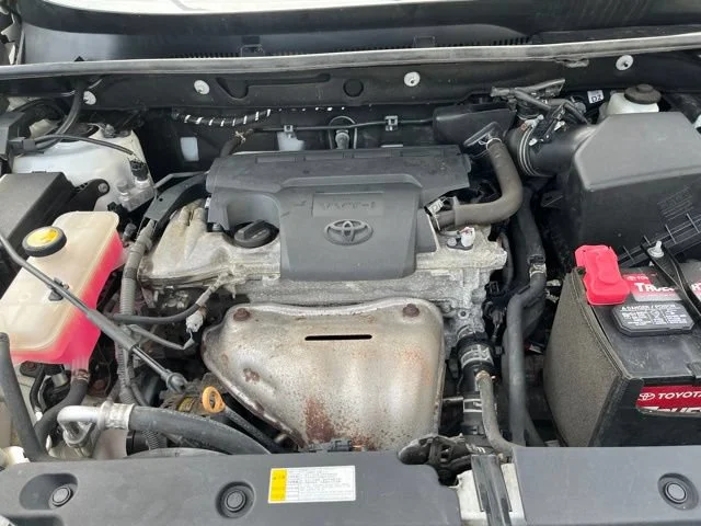 Used 2018 Super White Toyota Adventure image 25