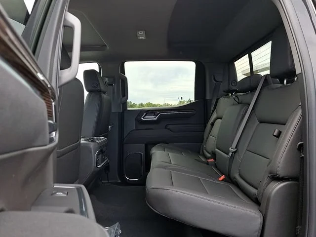 New 2026 Onyx Black GMC Elevation image 8