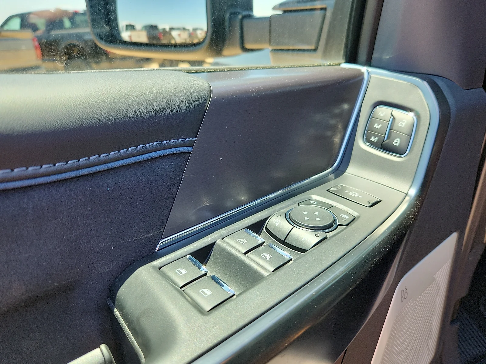 New 2026 Agate Black Metallic Ford F-350® Platinum® image 15