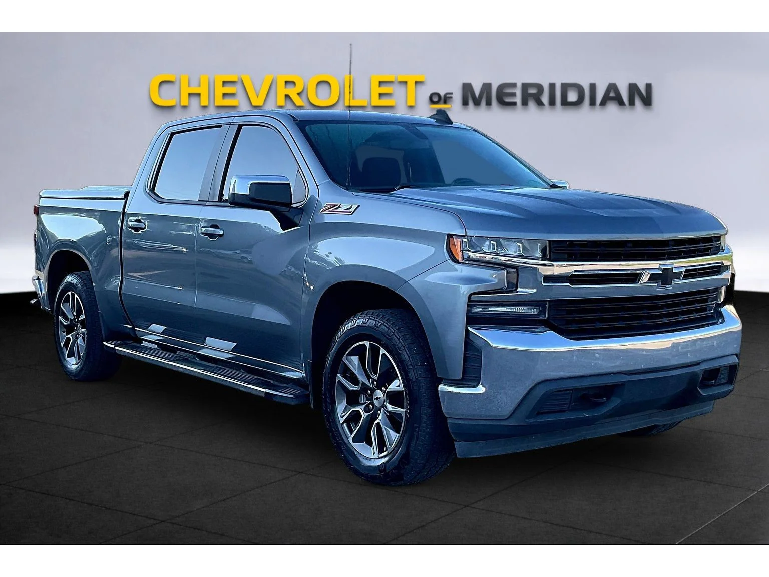Used 2020 SATIN STEEL METALLIC Chevrolet LT image 1