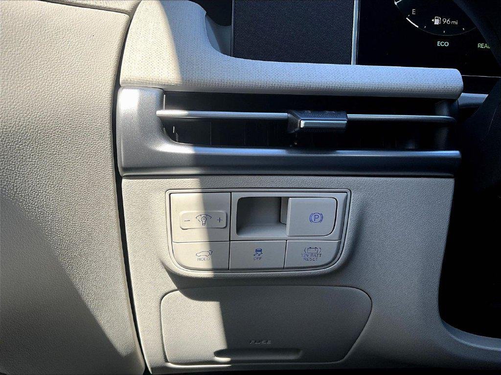 New 2026 Gray Hyundai SEL Convenience image 15