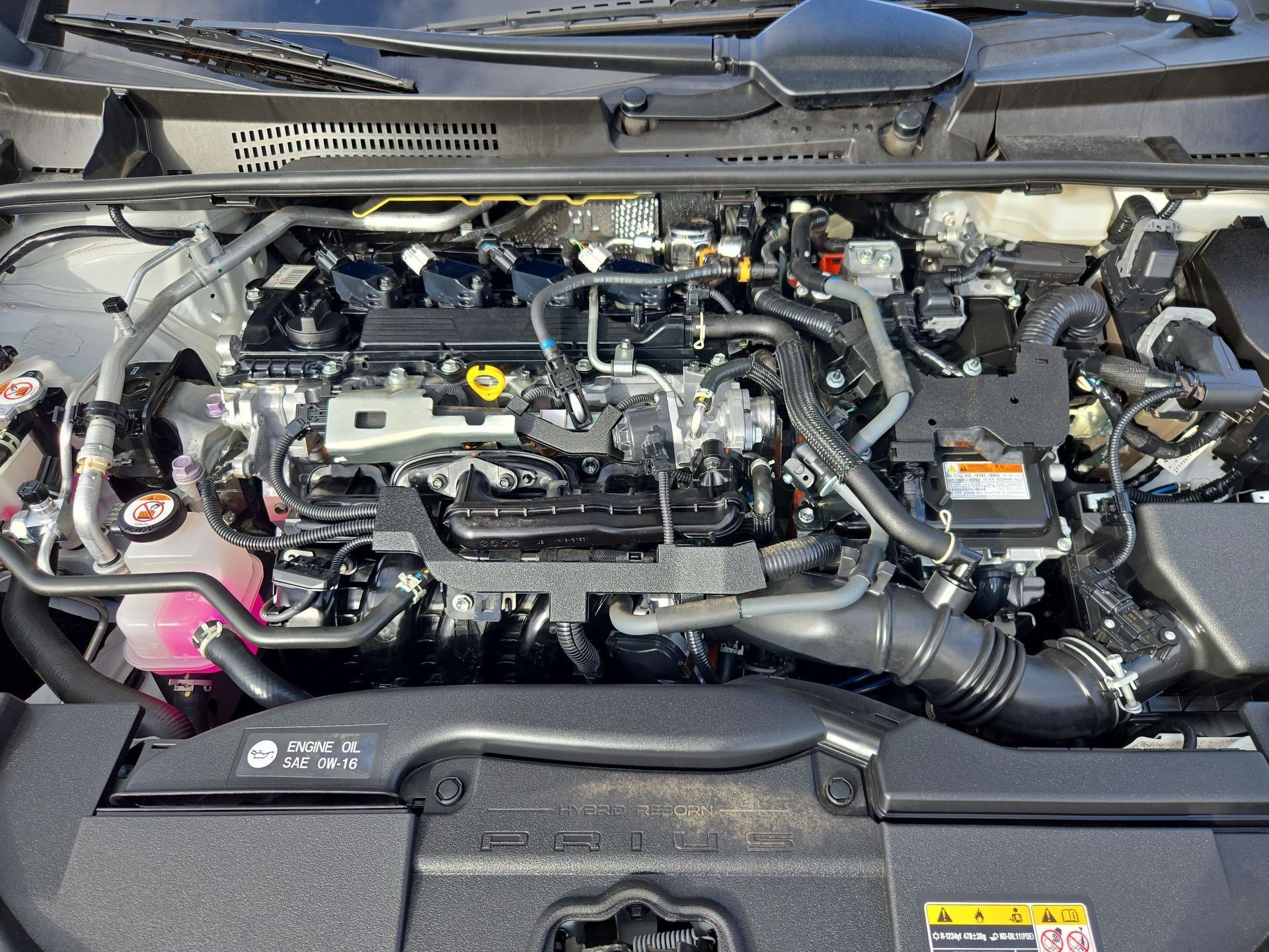 Used 2024 Pearl Toyota XLE image 33