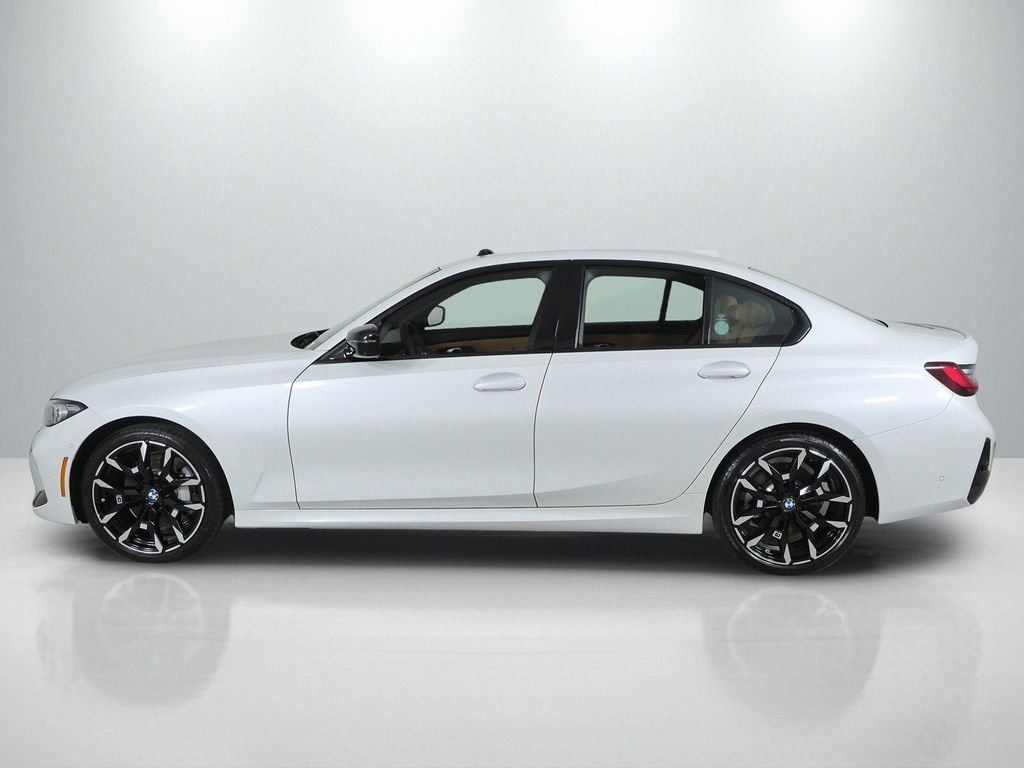 New 2026 Mineral White Metallic BMW 330i xDrive image 15