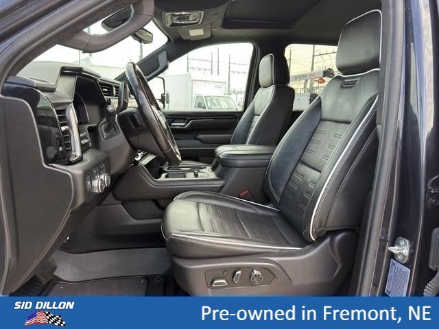 Used 2024 Titanium Rush Metallic GMC AT4X image 17