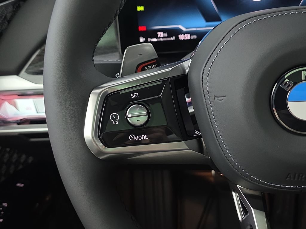 2026 BMW 7 Series 760i - Photo 17