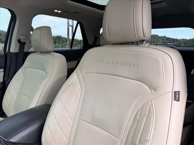Used 2018 White Platinum Metal Ford Platinum image 15