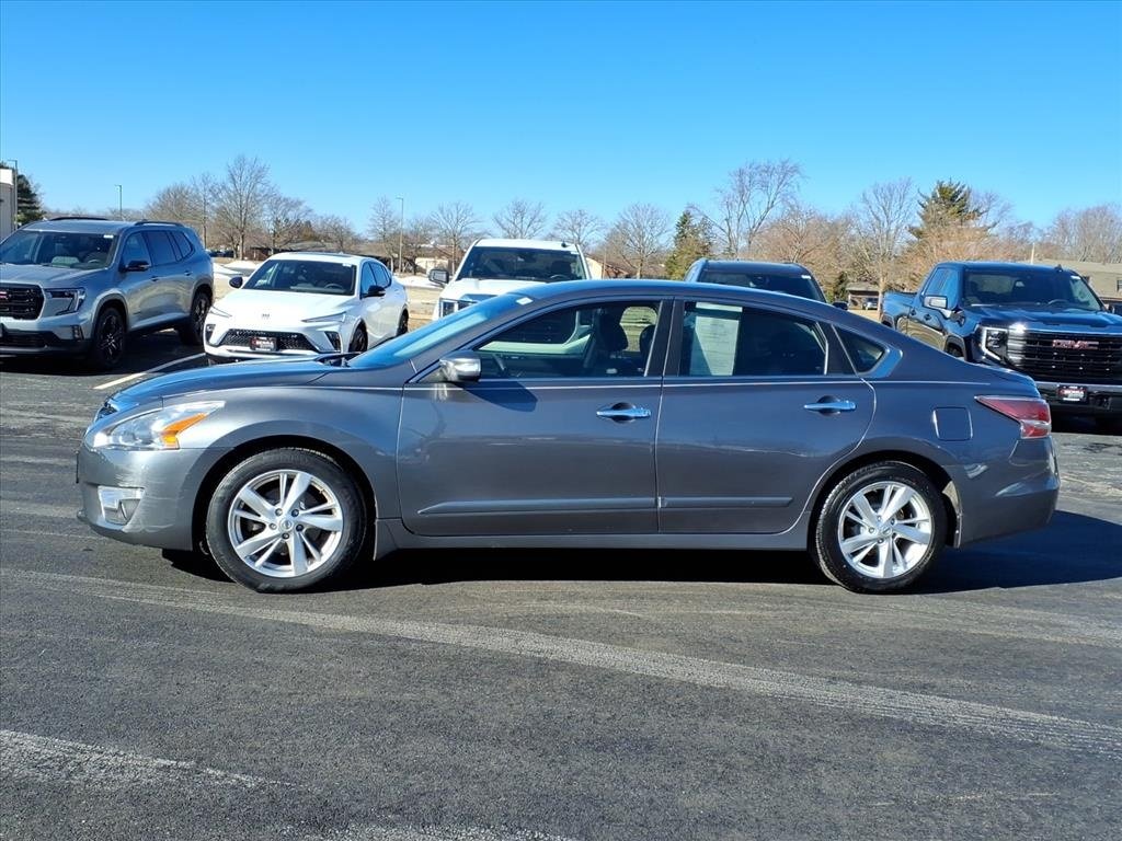 Used 2015 Nissan Altima SL with VIN 1N4AL3AP5FN344255 for sale in Savoy, IL