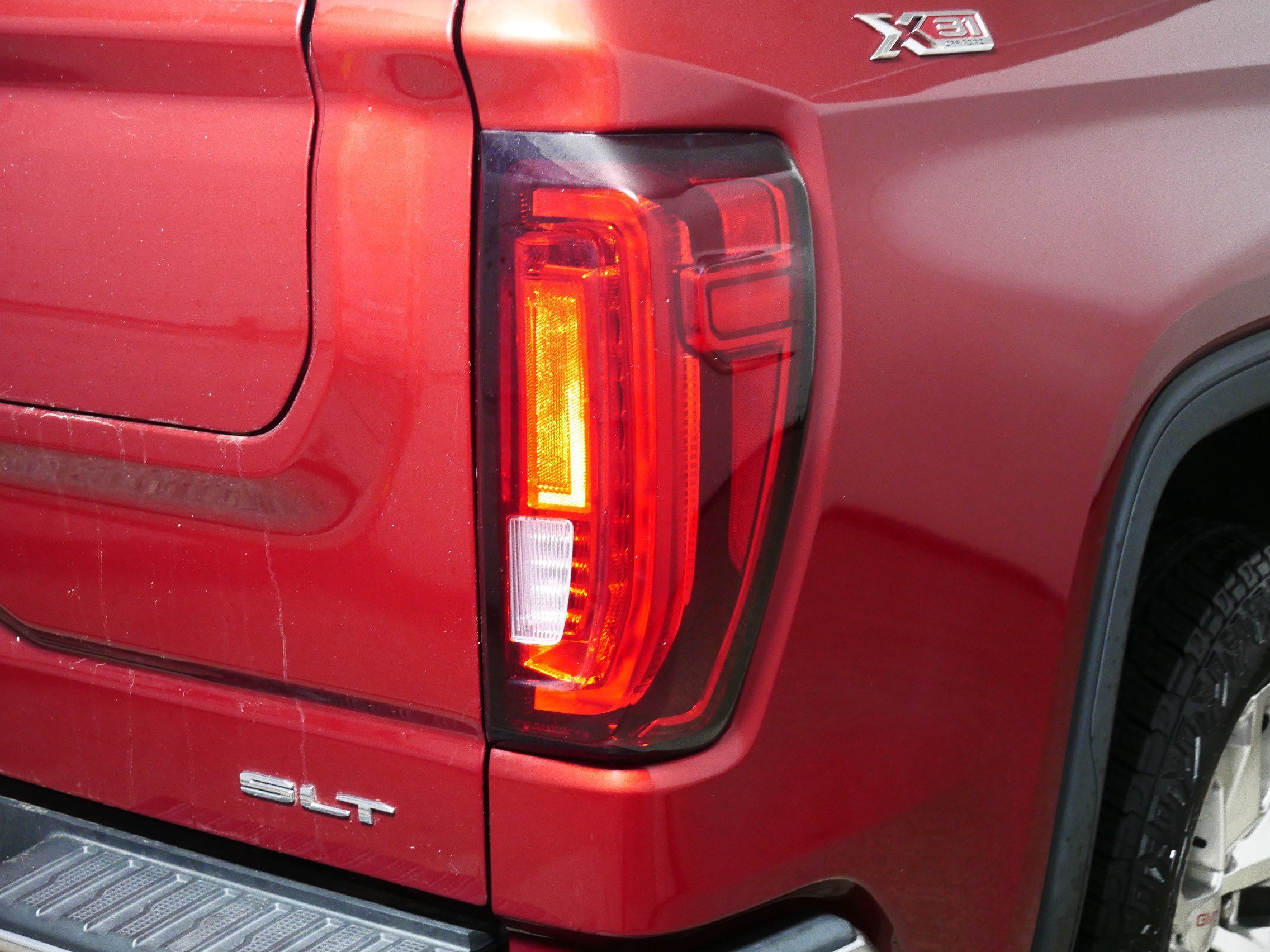 Certified Used 2019 RED QUARTZ TINTCOAT GMC SLT image 17