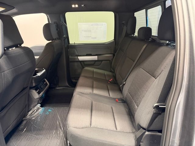 New 2026 Carbonized Gray Metallic Ford XLT image 19