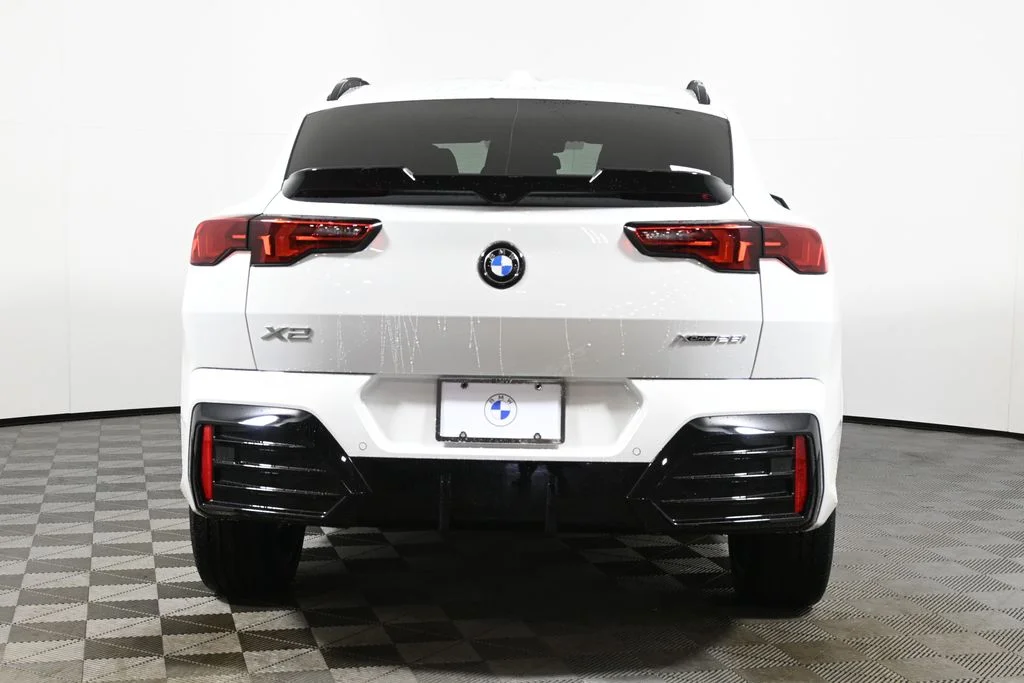 Used 2026 White BMW xDrive28i image 6