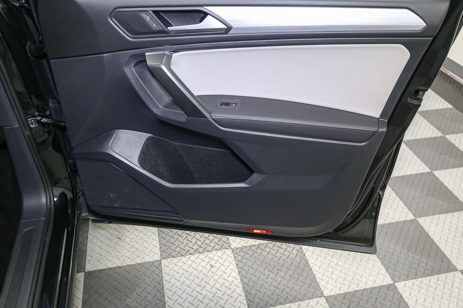 Used 2022 Deep Black Pearl Volkswagen S image 21
